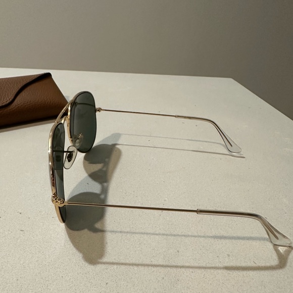 Ray-Ban Classic Aviators - Gold frame/green lenses. - Picture 10 of 12